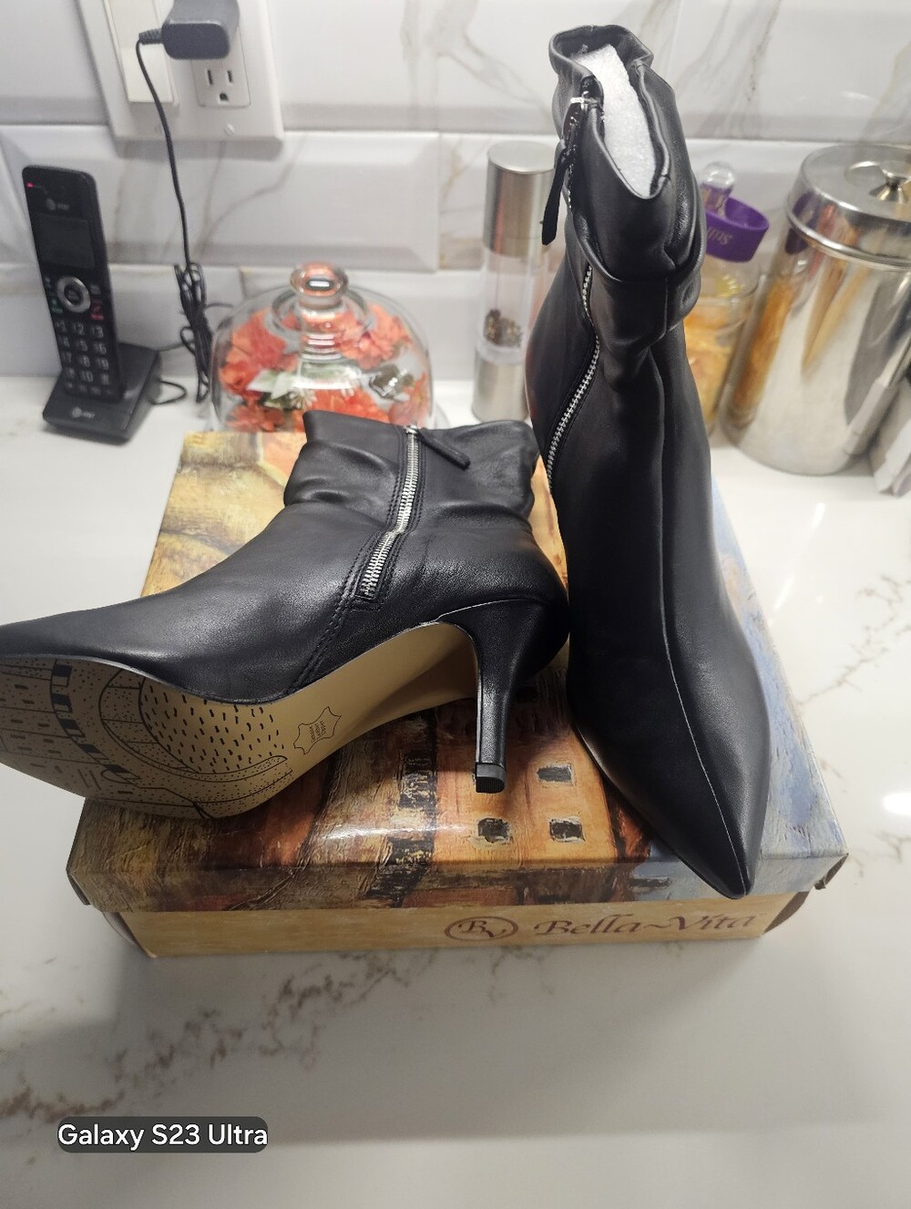 Bella Vita Black Pointed Toe Zip Stiletto Ankle Boots